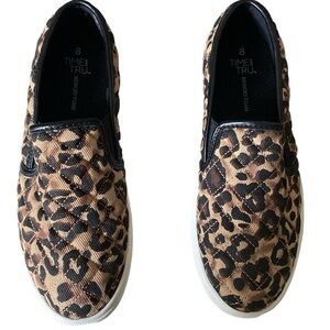 Time And Tru Leopard Memory Foam Slip On Loafers Flats Casual
